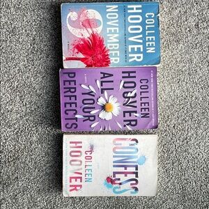 Colleen Hoover Books. Paperback. Good Condition
